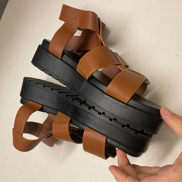 Torrid brown Flatform Gladiator plus size double wide Sandal 10WW - Picture 5 of 9